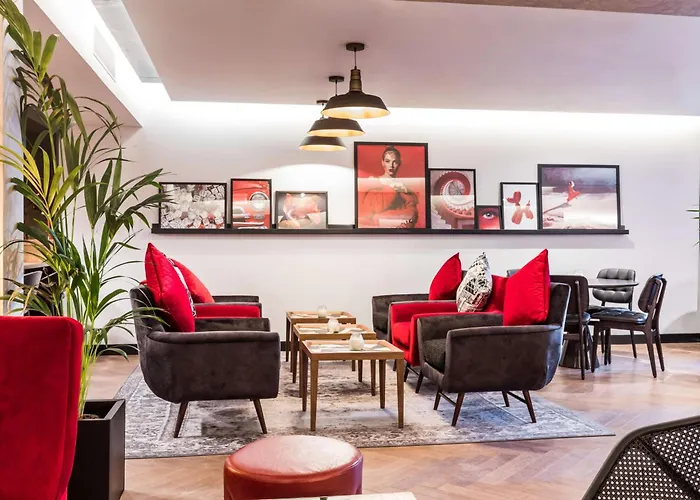 Radisson Red London Heathrow